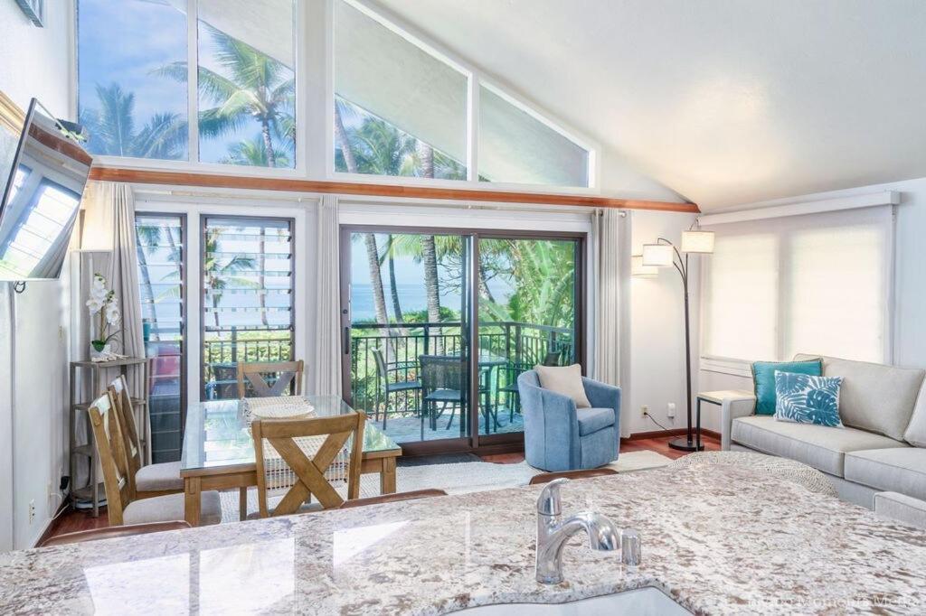 Spacious Beachfront — Sleeps 6 — Ocean Views คิเฮอิ ภายนอก รูปภาพ